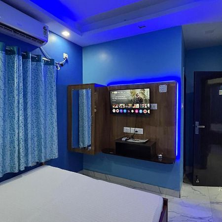 Garden Guest House Near Rene Tower Ruby General Hospital Колката Екстериор снимка